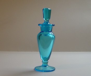 New Martinsville #  10 Perfume Bottle