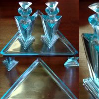 New Martinsville #  33 Modernistic Perfumes & Tray
