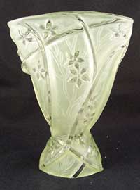 Consolidated # 702 Martele Vine  Fan Vase