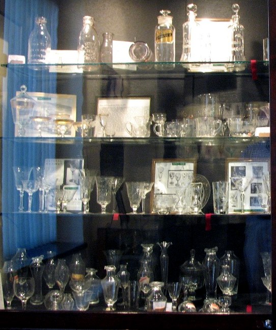 Other Cumberland Glass (1) Display at Allegany County Museum
