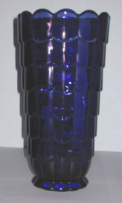 Cambridge Cascade Vase