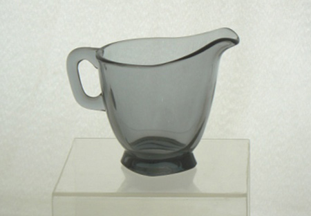 Heisey #1951 Cabochon Creamer