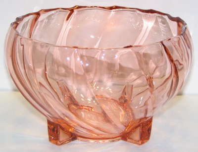 Heisey #1252 Twist Footed Bowl
