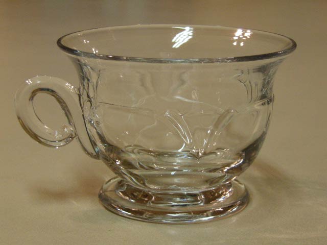 Heisey #1401 Empress Coffee Cup