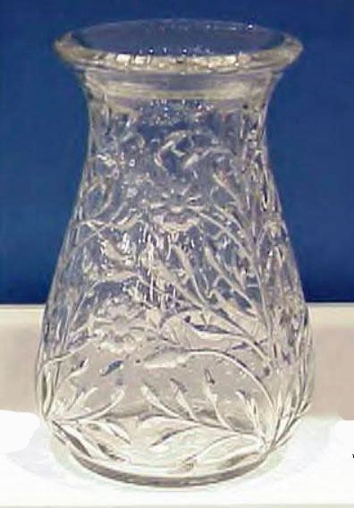 Heisey # 427 Daisy and Leaves Vase