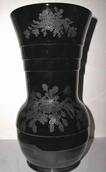 Paden City # 210 Regina Vase