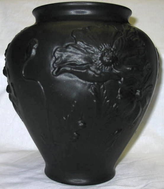 Tiffin #16255 Poppy Vase