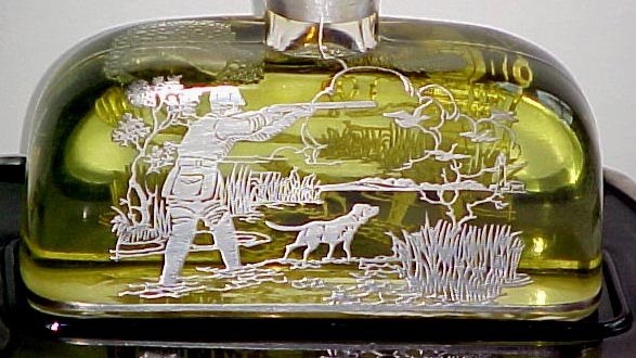 Unknown Hunt Decoration on Paden City Decanter