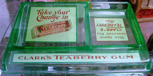 Teaberry Gum Tray