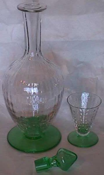 Unknown Decanter & Tuimbler w/ Green Foot