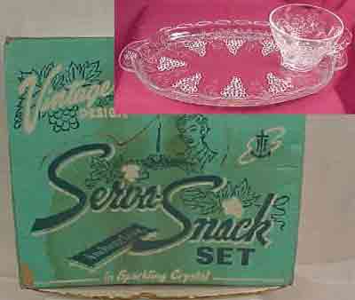 Hocking Vintage Snack Set