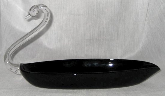 Viking # 671/1S  Swan Handled Bowl