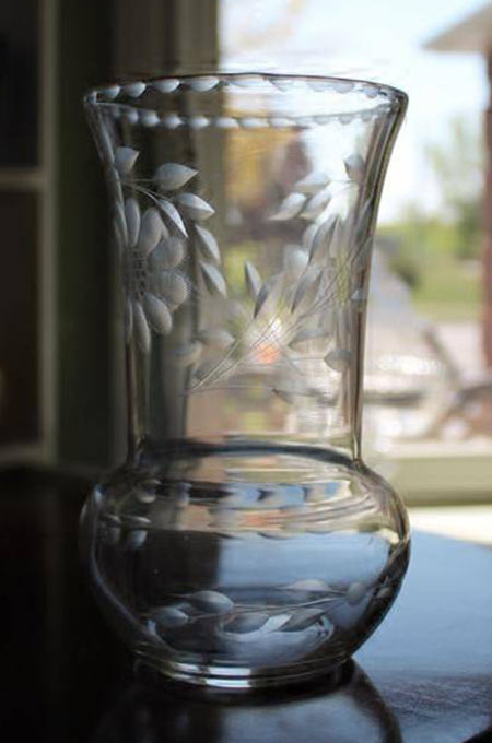 Federal Vase w/ Cornflower Cutting