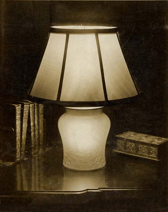 Utility Crackle Lamp