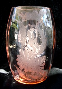 Paden City Daisy Etch on #182 Elliptical Vase