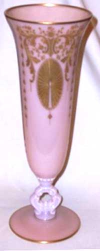 Cambridge #1238 Keyhole Vase in Crown Tuscan