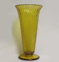 Duncan & Miller #  40 Spiral Flutes Vase