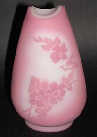 Fenton #7452 Rose Quartz Vase