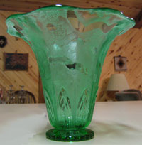 Heisey #1413 Cathedral Vase with Arctic Etch