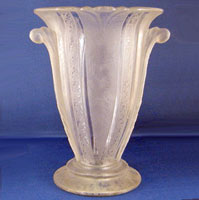 Heisey #1401 Empress Vase with #454 Antarctic Etch