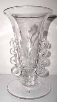 Heisey #1540 Lariat Vase with cutting