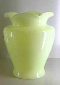 McKee # 101 Vase (Sarah)