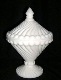 Westmoreland #1842 Swirl and Ball Candy Dish