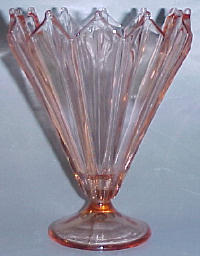 Westmoreland #1709 Umbrella Vase