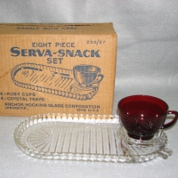 Anchor Hocking Serva-Snack Set w/ Packaging