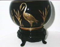 Beaumont Round Bowl and Stand with Unknown Gold Bird Decoration
