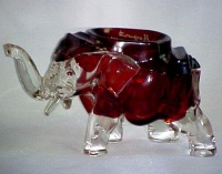 Co-Operative Flint Ruby-Stained Elephant Ash Tray