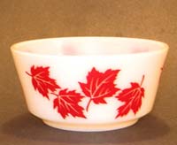 Hazel-Atlas Cereal Bowl with Maple Leaf Decoration