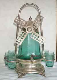Utility Windmill Beverage Dispenser and Glasses