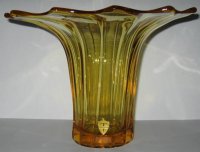 Duncan by Tiffin # 562-10 Swirl Vase